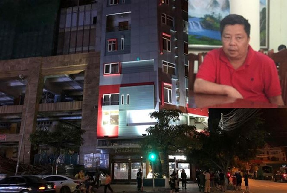 Hành trình vây bắt trùm ma túy đội lốt đại gia ở Lạng Sơn - 1
Khu nhà hàng, khách sạn nguy nga của “đại gia” Voòng tại khu đô thị Phú Lộc ( TP Lạng Sơn) (ảnh lớn), đối tượng Voòng tại cơ quan điều tra (ảnh nhỏ). Ảnh: Duy Chiến.