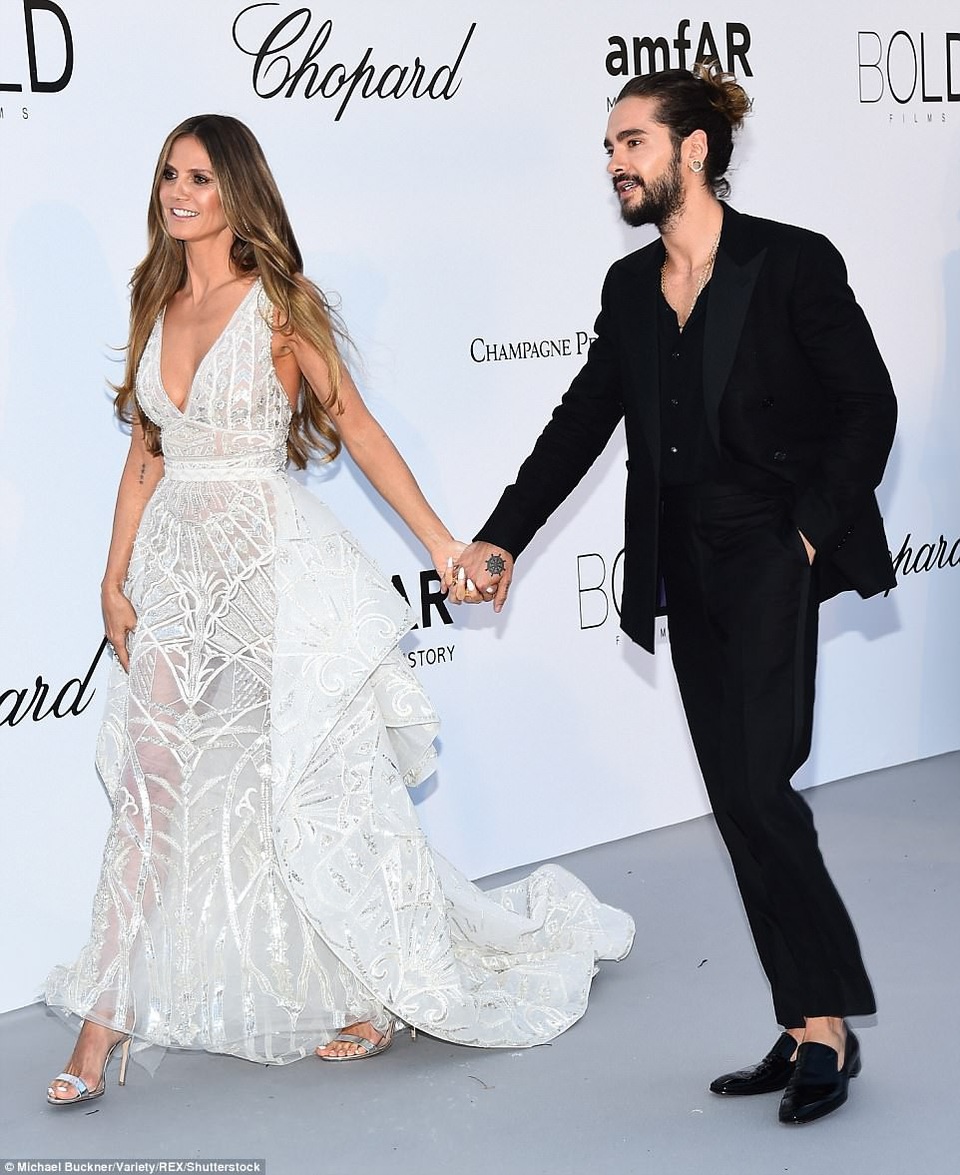 Dàn "thiên thần" nội y đọ dáng tại Cannes - 36 Dàn "thiên thần" nội y đọ dáng tại Cannes - 36