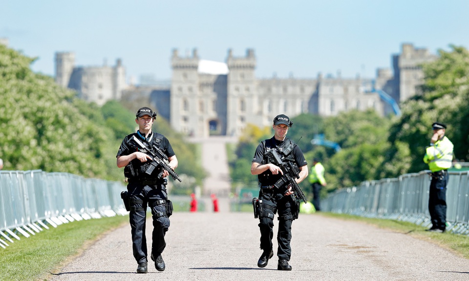 Cô dâu Meghan diện váy cưới tinh khôi tới lễ đường - 25
(Ảnh: Getty)