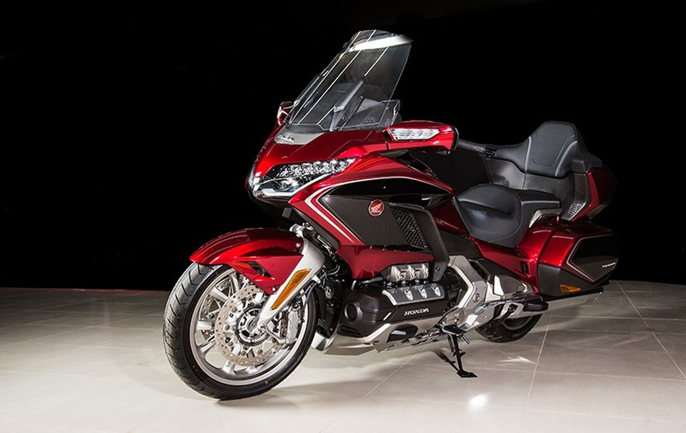 Ba chiếc Honda Goldwing giá 1,2 tỉ đồng đã có chủ - 2 Ba chiếc Honda Goldwing giá 1,2 tỉ đồng đã có chủ - 2