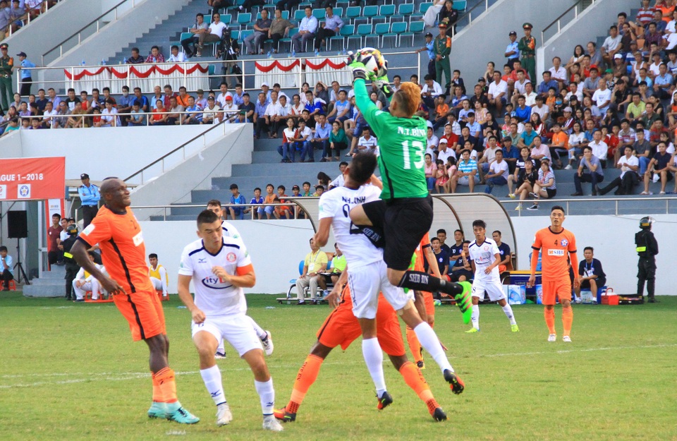 
Tình huống khiến Hải Anh của TPHCM phải vào viện.
