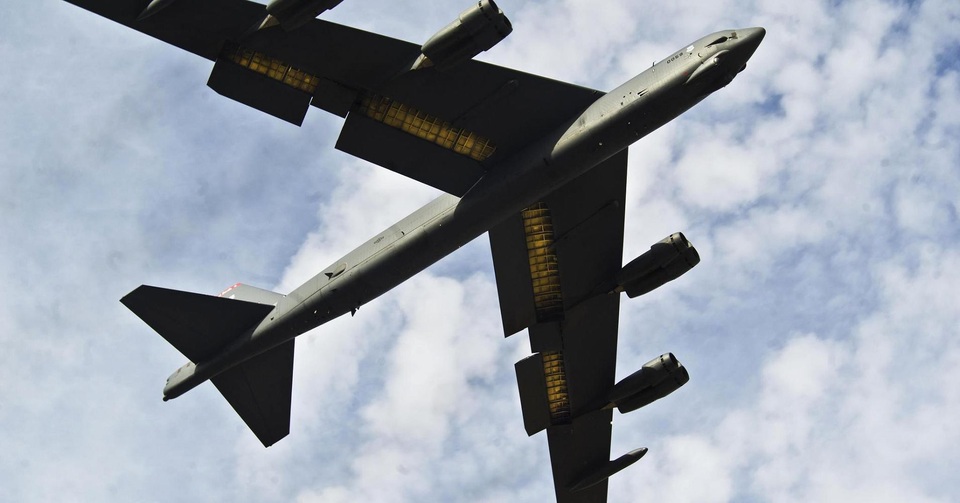 Hàn Quốc hủy tập trận với Mỹ giữa lúc căng thẳng với Triều Tiên - 2 Máy bay B-52H Stratofortress của Không quân Mỹ (Ảnh: NBC)