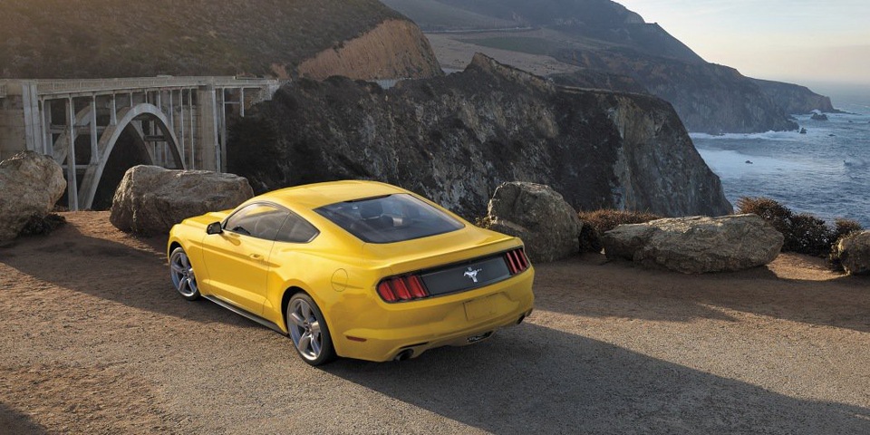 Ford dừng sản xuất hầu hết các mẫu xe con - 1