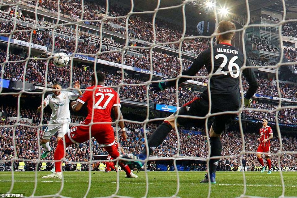 Những khoảnh khắc kinh điển ở đại chiến Real Madrid 2-2 Bayern Munich - 22
Thủ thành Ulreich đã nhận 4 bàn thua sau hai trận đấu với Real Madrid