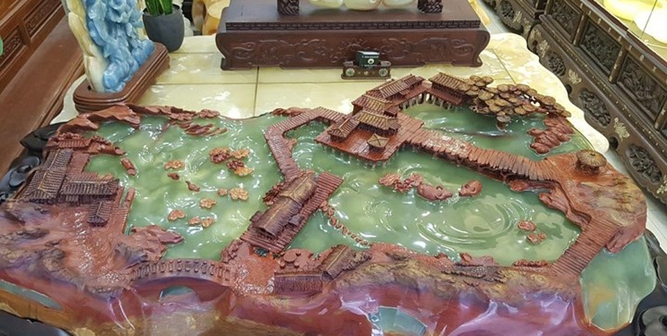 Đại gia Việt “chơi trội” chi tiền tỷ mua bức tranh ngọc lớn nhất Châu Á - 7 Bô tác phẩm làm từ 100% đá Onyx có giá 600 triệu