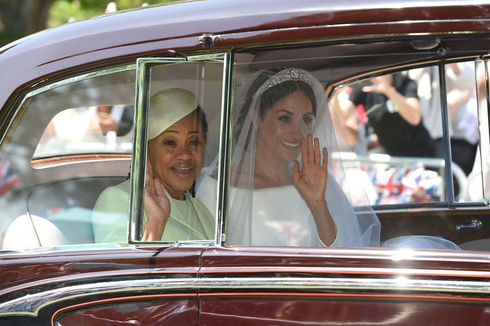 Đám cưới Hoàng tử Harry - Câu chuyện quanh những chiếc xe hoàng gia - 3
Chiếc Rolls-Royce đưa cô dâu Meghan Markle tới thánh đường (Ảnh: Getty)