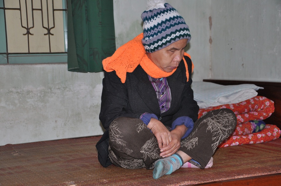 Cơ cực người đàn bà chăm chồng ung thư, em chồng bị mù lòa - 4 Cuộc sống của 3 con người khốn khổ quay vòng trong sợ hãi vì nghèo.