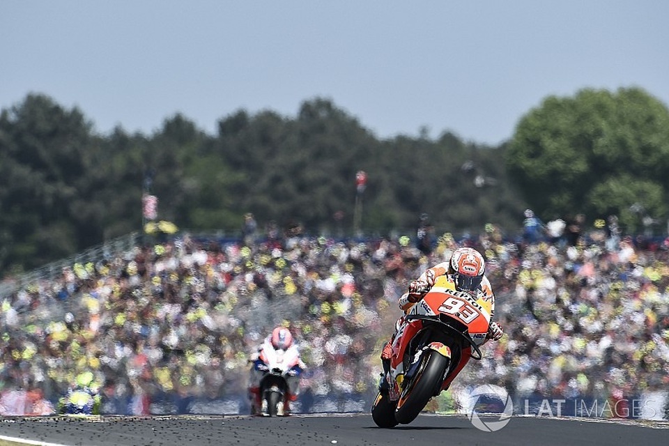 Marquez chiến thắng trong ngày Dovizioso và Zarco “ngã ngựa” - 3 Marquez chiến thắng trong ngày Dovizioso và Zarco “ngã ngựa” - 3