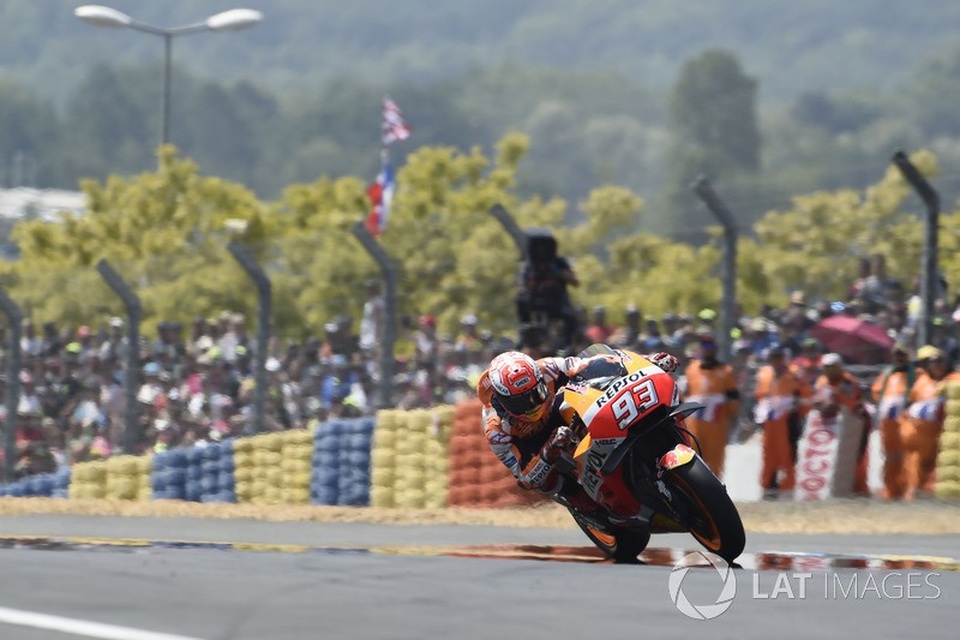 Marquez chiến thắng trong ngày Dovizioso và Zarco “ngã ngựa” - 5 Marquez chiến thắng trong ngày Dovizioso và Zarco “ngã ngựa” - 5