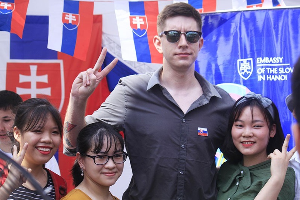Những gương mặt rạng rỡ tại Ngày hội tình nguyện toàn cầu 2018 - 9 Những gương mặt rạng rỡ tại Ngày hội tình nguyện toàn cầu 2018 - 9