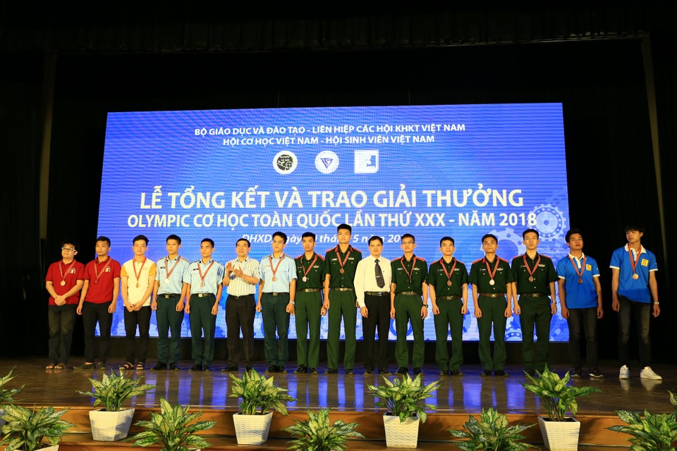 15 công trình xuất sắc đạt giải nhất Olympic Cơ học toàn quốc lần thứ 30 - 1 15 công trình xuất sắc đạt giải nhất Olympic Cơ học toàn quốc lần thứ 30 - 1