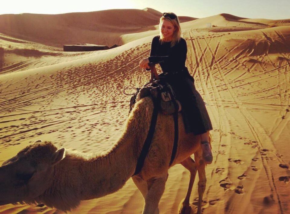 Bên cạnh áp lực công việc hàng ngày, cô luôn tranh thủ thư giãn bằng những chuyến du lịch. Trong hình ghi lại cảnh Eva tới Ma Rốc