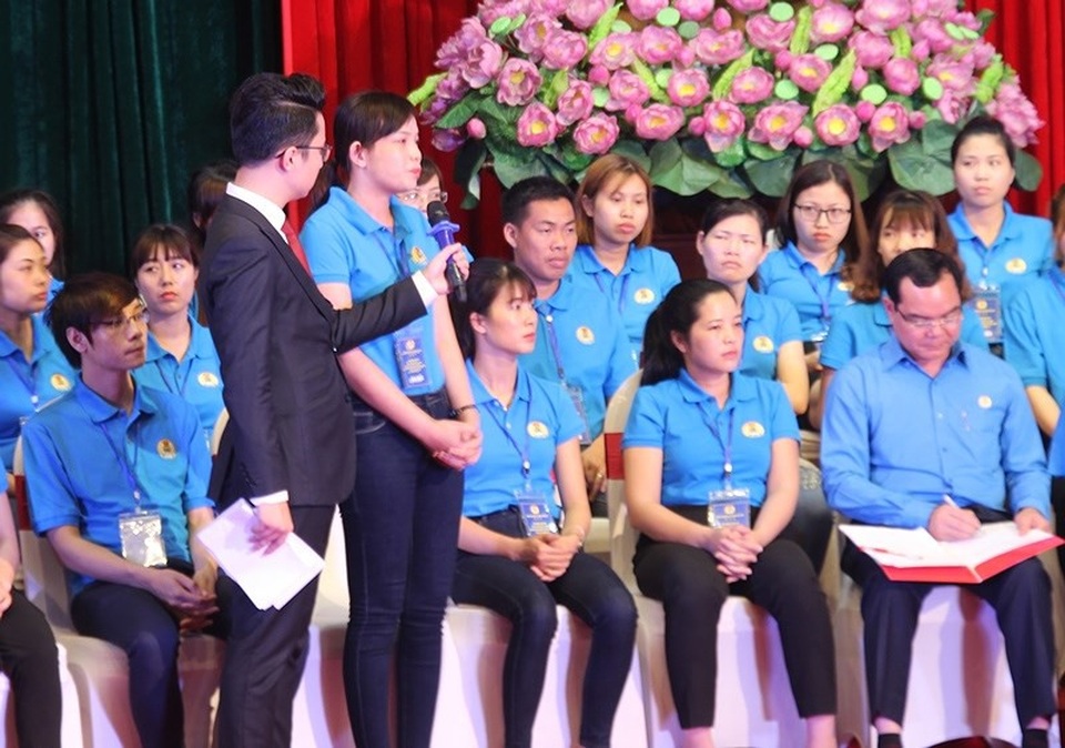 Công nhân phản ánh: Thuê nhà trọ phải trả giá điện quá cao, EVN nói gì? - 1
Công nhân phản ánh giá điện, nước ở các khu nhà trọ quá cao so với giá của các hộ tiêu dùng bình thường
