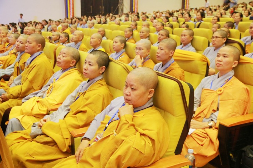 Linh thiêng lễ tắm Phật tại ngôi chùa lớn nhất Việt Nam - 3 Linh thiêng lễ tắm Phật tại ngôi chùa lớn nhất Việt Nam - 3