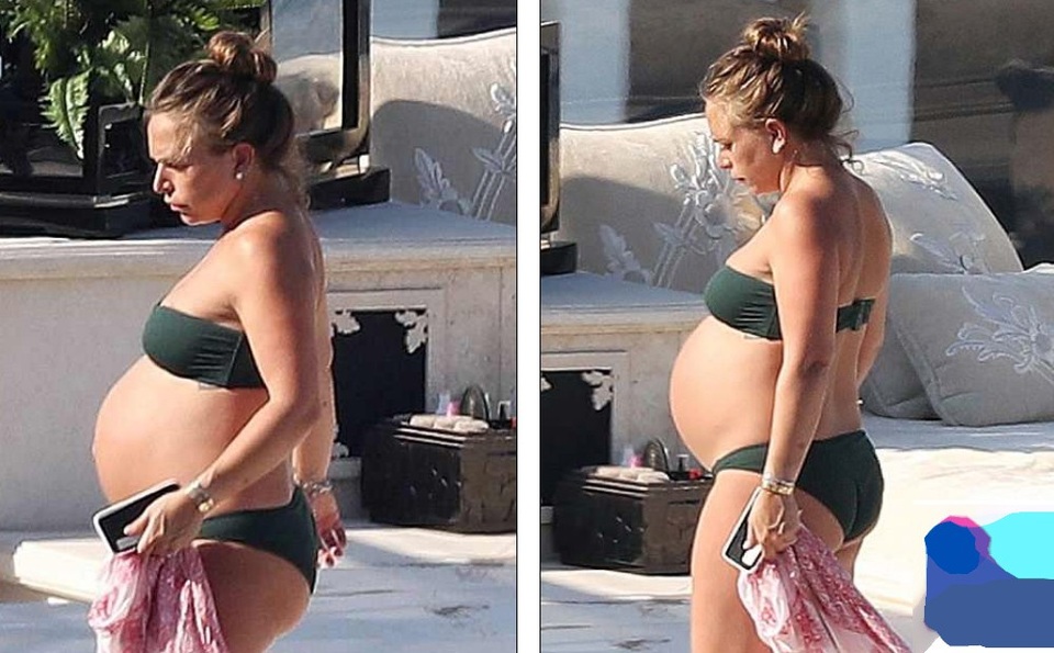 
Tin đồn người đẹp 9X mang bầu lan rộng từ tháng 3 nhưng Chloe Green hoàn toàn giữ im lặng
