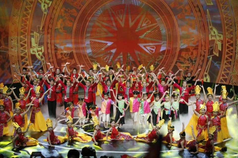 8 nước tham gia Liên hoan Thiếu nhi quốc tế VTV 2018 - 2 Liên hoan Thiếu nhi quốc tế VTV 2018 có 8 nước tham gia.
