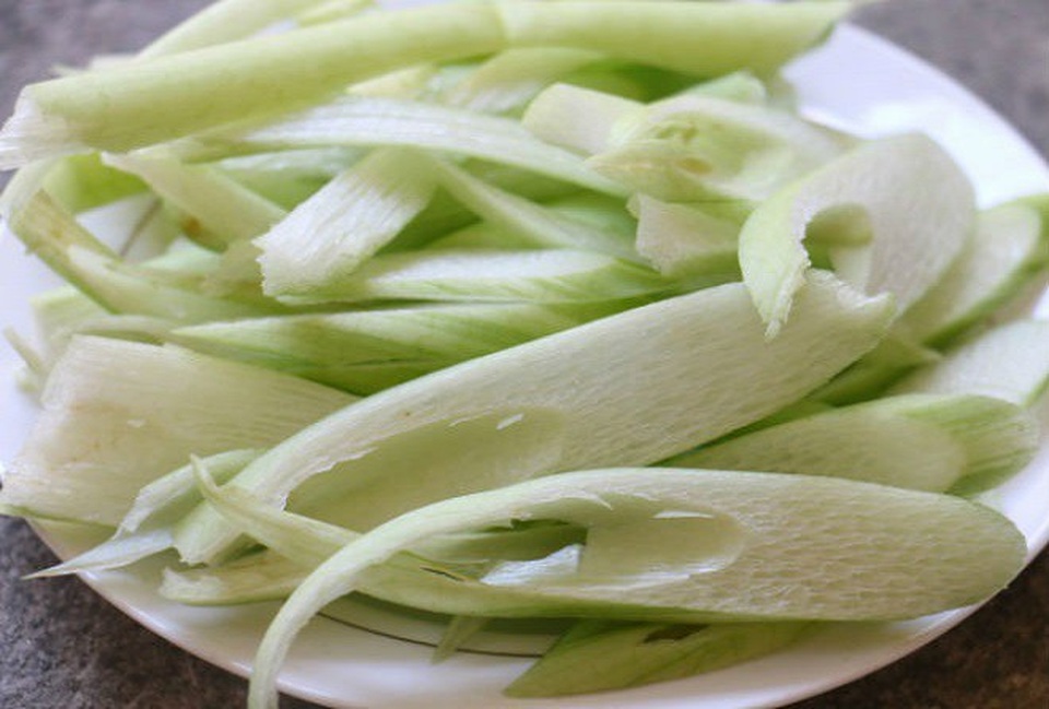 Cách nấu canh chua cá lóc ngọt mát, tấm tắc khen ngon từ miếng đầu - 3 Cách nấu canh chua cá lóc ngọt mát, tấm tắc khen ngon từ miếng đầu - 3