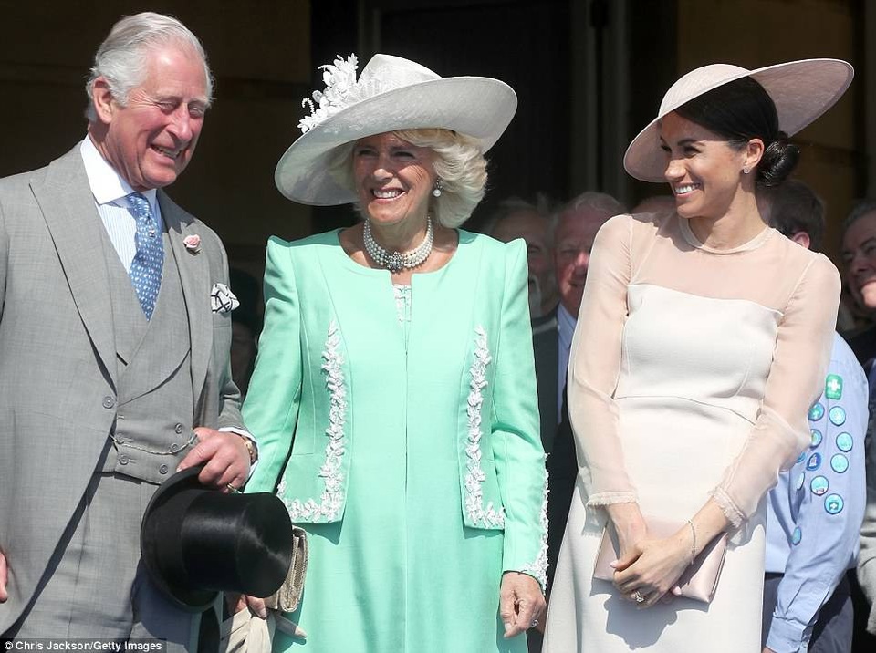 Công nương Meghan Markle thanh lịch tái xuất - 12 Công nương Meghan Markle thanh lịch tái xuất - 12