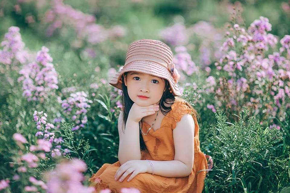 Hình ảnh "không thể không yêu" của bé gái 5 tuổi trước ống kính máy ảnh - 8 Hình ảnh "không thể không yêu" của bé gái 5 tuổi trước ống kính máy ảnh - 8