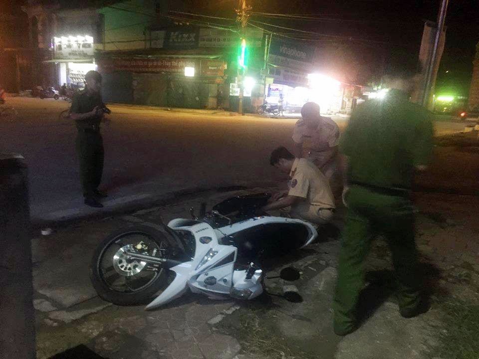 Xe ben vi phạm tông xe CSGT rồi bỏ chạy hơn 100km - 1 Hiện trường vụ việc