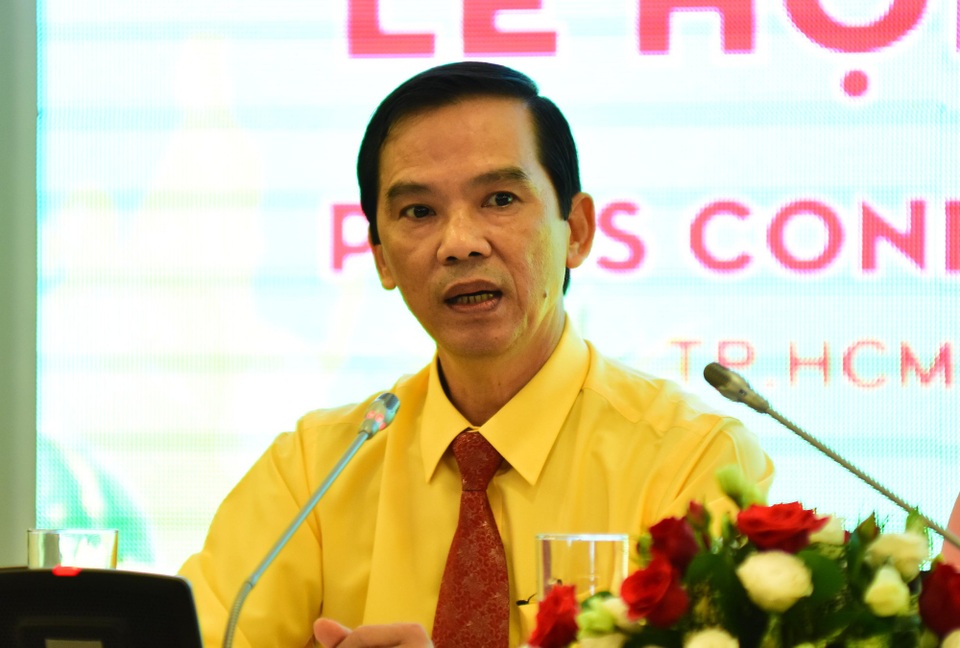 Lễ hội trái cây Nam Bộ 2018: Không thu phí trẻ em ngày 1/6 - 1 Ông Trần Đồng Tuấn, Phó TGĐ KDL Suối Tiên, Trưởng BTC lễ hội Trái cây Nam bộ 2018 khẳng định trong ngày Quốc tế Thiếu nhi 1/6 miễn giá vé cho các em nhỏ từ 1,4m trở xuống và đi cùng cha mẹ.