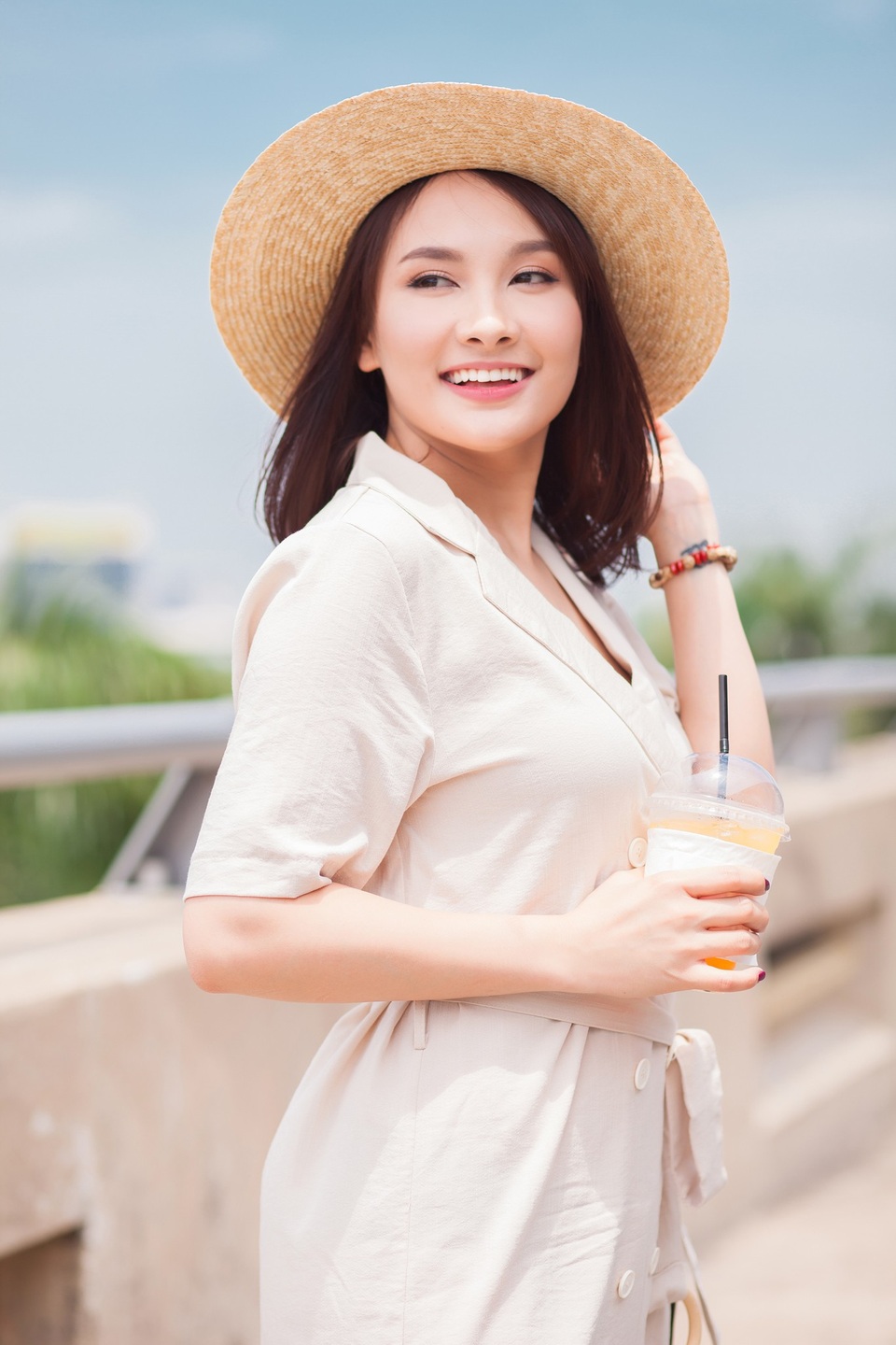 Bảo Thanh khoe đường cong “hút mắt” trước ngày sang Hàn đóng phim - 3 Bảo Thanh khoe đường cong “hút mắt” trước ngày sang Hàn đóng phim - 3