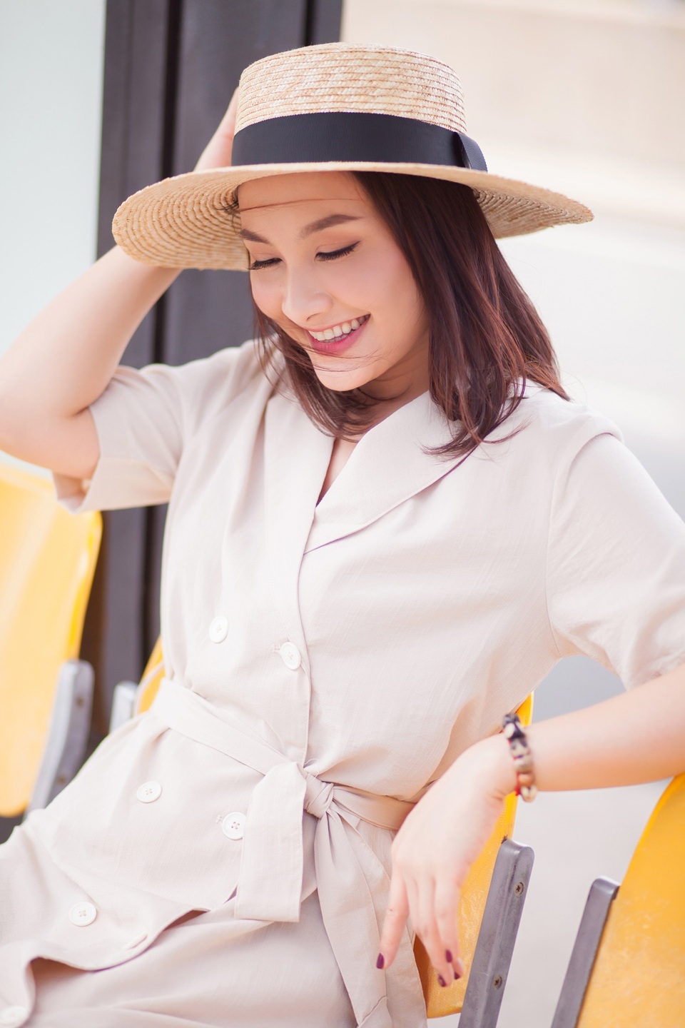 Bảo Thanh khoe đường cong “hút mắt” trước ngày sang Hàn đóng phim - 5 Bảo Thanh khoe đường cong “hút mắt” trước ngày sang Hàn đóng phim - 5