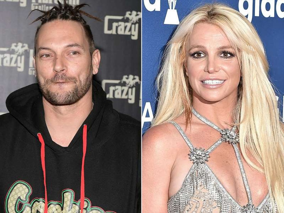 
Kevin Federline yêu cầu Britney Spears tăng gấp 3 lần mức trợ cấp nuôi con cho anh.
