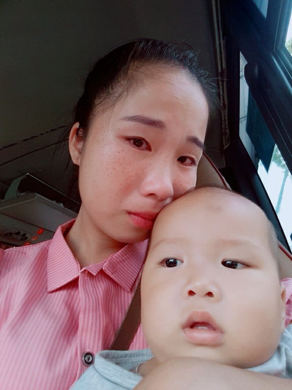 Chị Mai Anh nghẹn ngào nhớ về chuyến xe trở lại nhà mẹ đẻ sau 2 năm lấy chồng. Ảnh: Nhân vật cung cấp