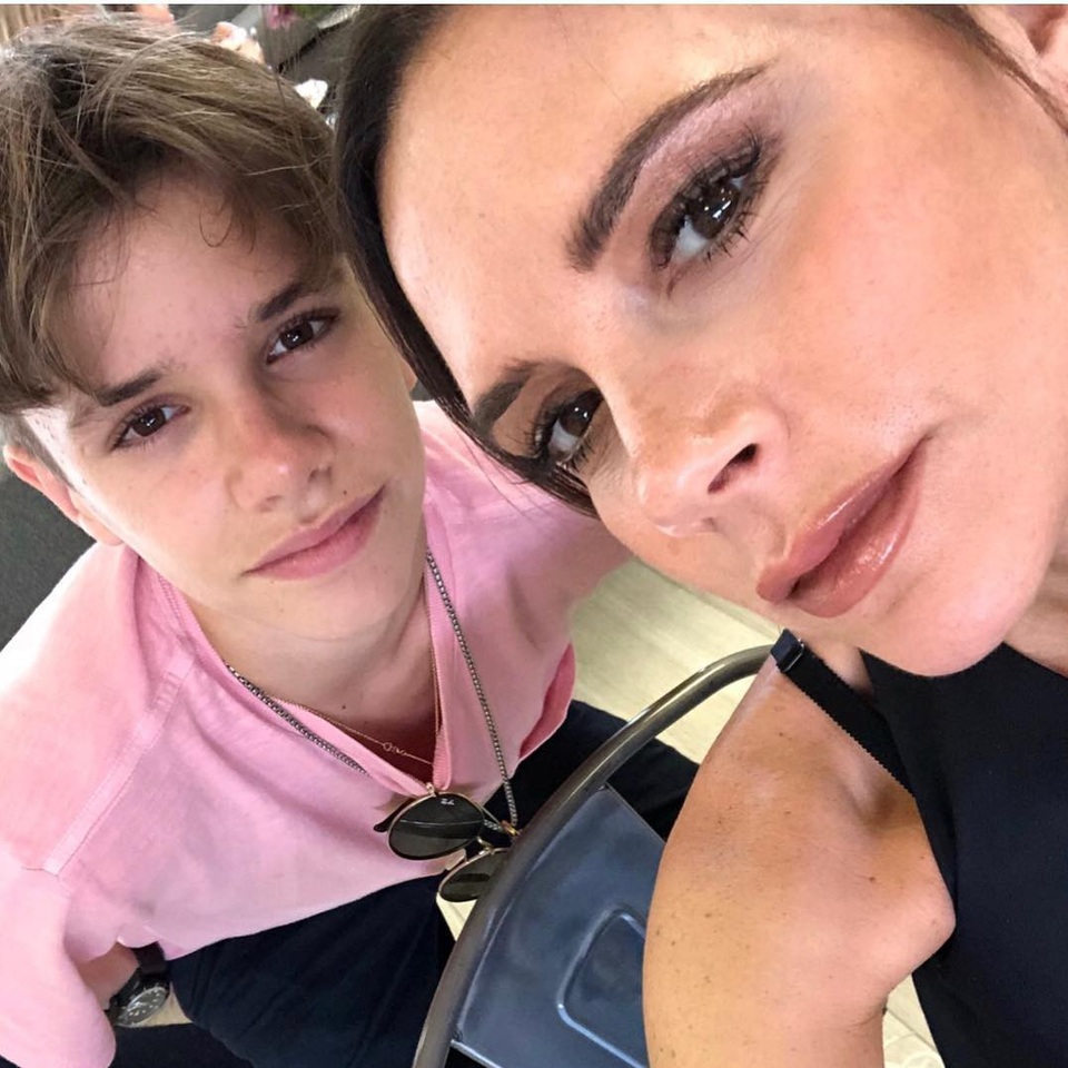 Victoria Beckham luôn dạy các con phải thật chăm chỉ - 6
Victoria Beckham thừa nhận cô gặp chút lúng túng khi không có gia đình ở bên cạnh