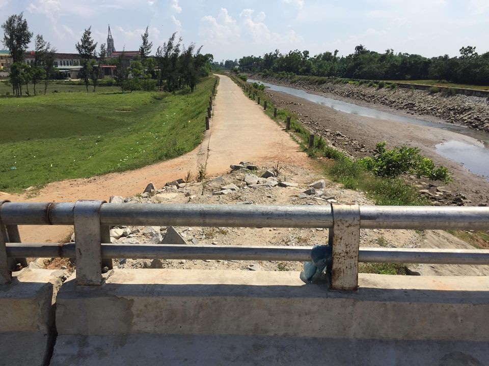 Cầu xây xong đã lâu vẫn không có... đường đấu nối - 6 Cầu xây xong đã lâu vẫn không có... đường đấu nối - 6
