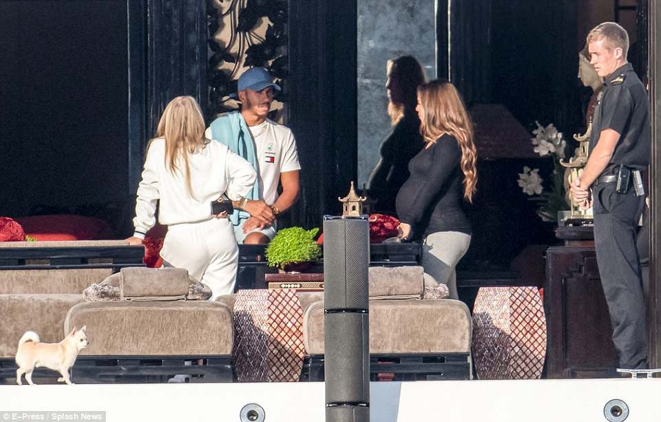 
Chloe Green (con gái ông chủ Topshop) đang mang thai đứa con đầu lòng
