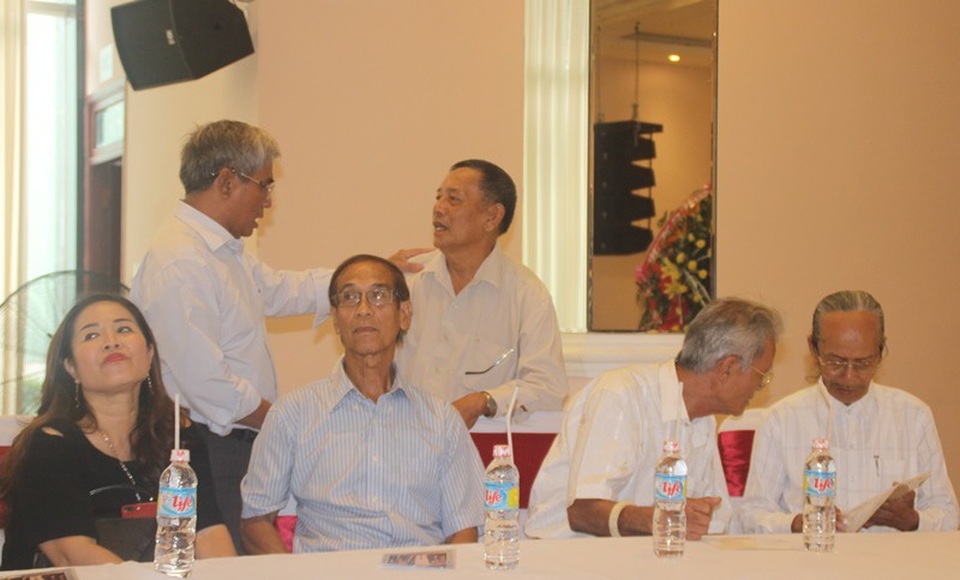 “Độc cô cầu bại” Lê Thanh Tùng hội ngộ cùng các cao thủ ở đất võ Bình Định - 1 Các võ sư lừng danh một thời hội ngộ trên đất võ Bình Định.
