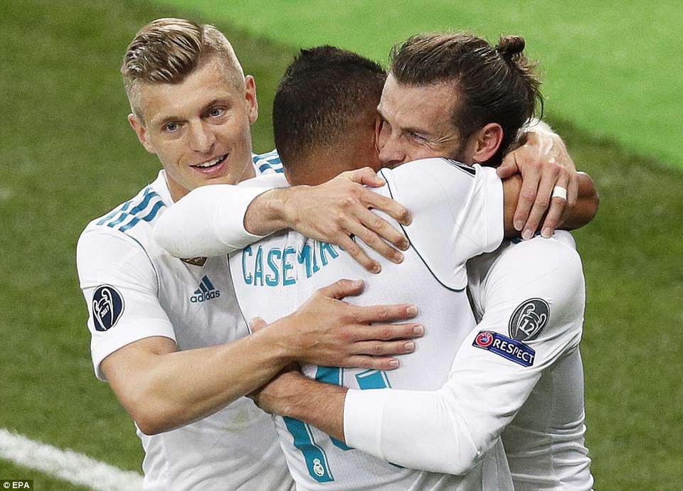 Những khoảnh khắc Real Madrid hạ gục Liverpool để vô địch Champions League - 42
Thắng Liverpool 3-1, Real Madrid vô địch Champions League 2018 đầy thuyết phục