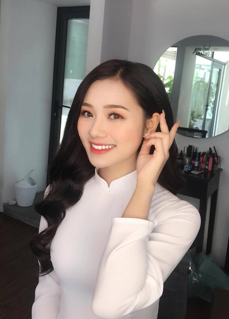 Thiếu nữ xinh đẹp xứ Nghệ “thả thính” khiến dân mạng rần rần tìm kiếm - 3 Cô cho biết: “Mình nhận được nhiều lời mời kết bạn, những quan tâm nhỏ nhặt đến cuộc sống hiện tại. Có thêm nhiều người bạn mới khiến mình cảm thấy rất vui vẻ và thoải mái”.