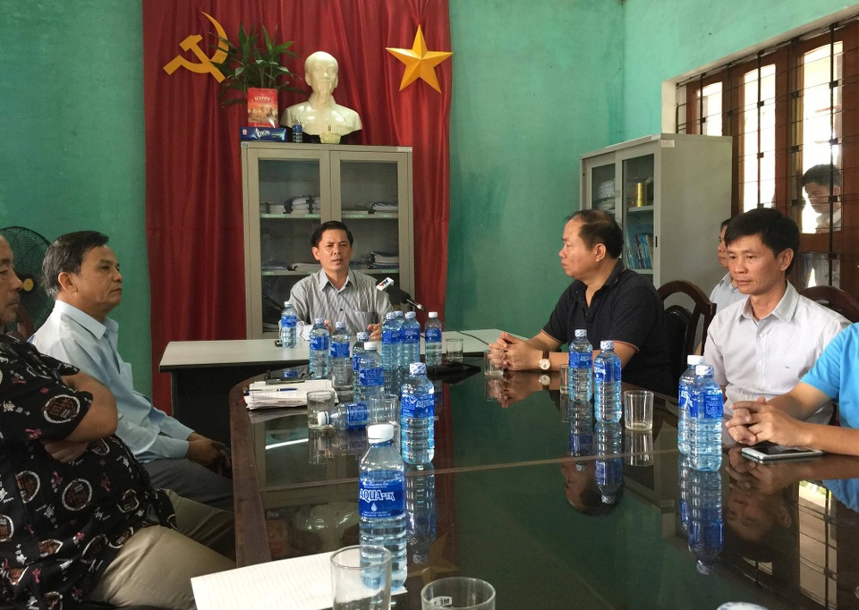 Vụ 2 tàu hàng đâm nhau: Tạm đình chỉ 3 cán bộ trực ga Núi Thành - 1 Bộ trưởng Bộ GTVT làm việc với lãnh đạo ngành đường sắt sau khi đi thị sát ga Núi Thành