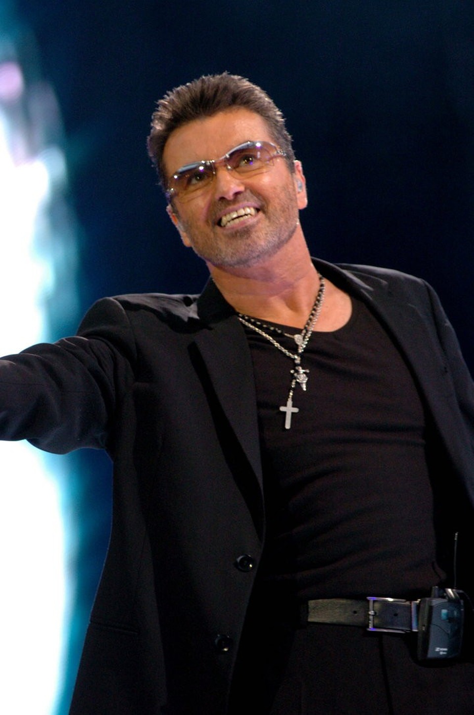 Rắc rối quanh khối tài sản hơn 3.000 tỷ đồng của nam danh ca quá cố - 1 George Michael lúc sinh thời