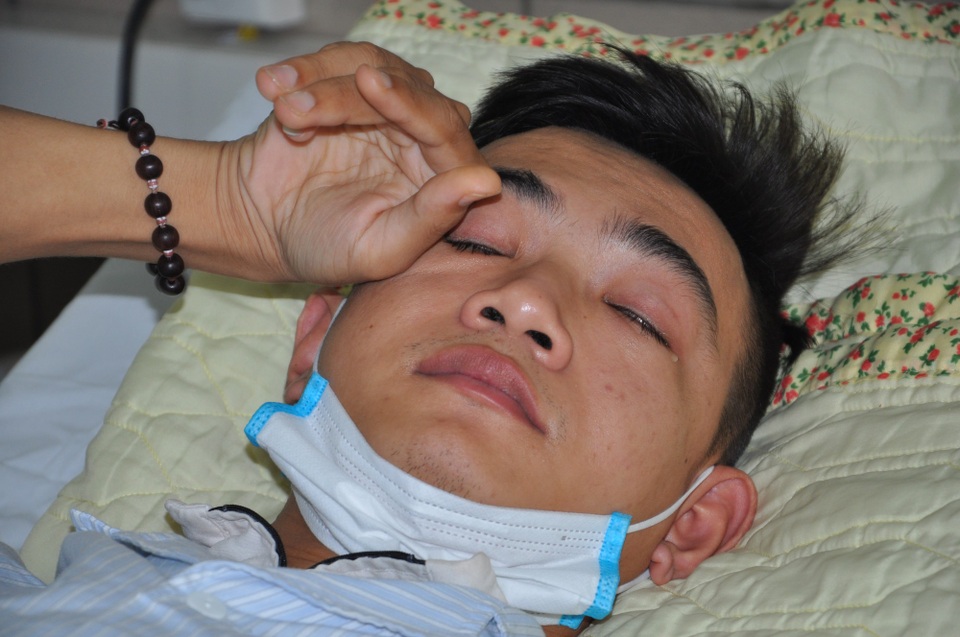 Xót xa chàng trai trẻ cùng lúc bị suy thận và viêm gan C - 4 Đức nghẹn ngào đếm ngược từng ngày mình có mặt trên cõi đời.