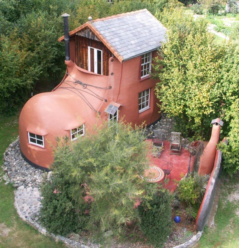 Ngôi nhà ở vịnh Tasman, New Zealand có tạo hình lạ lẫm