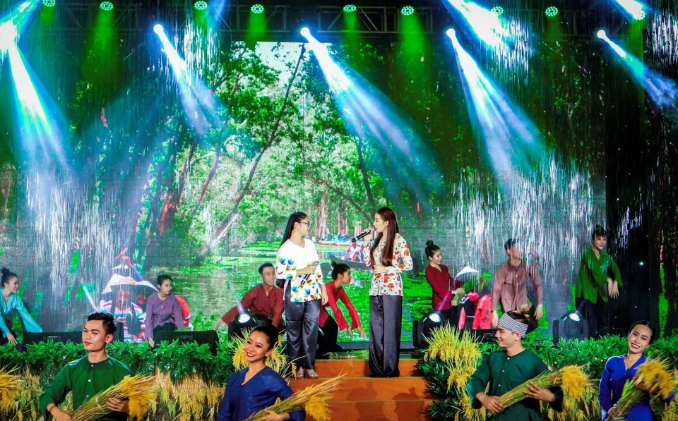 Vui hè suối tiên cùng lễ hội trái cây nam bộ 2018 - 1 Vui hè suối tiên cùng lễ hội trái cây nam bộ 2018 - 1