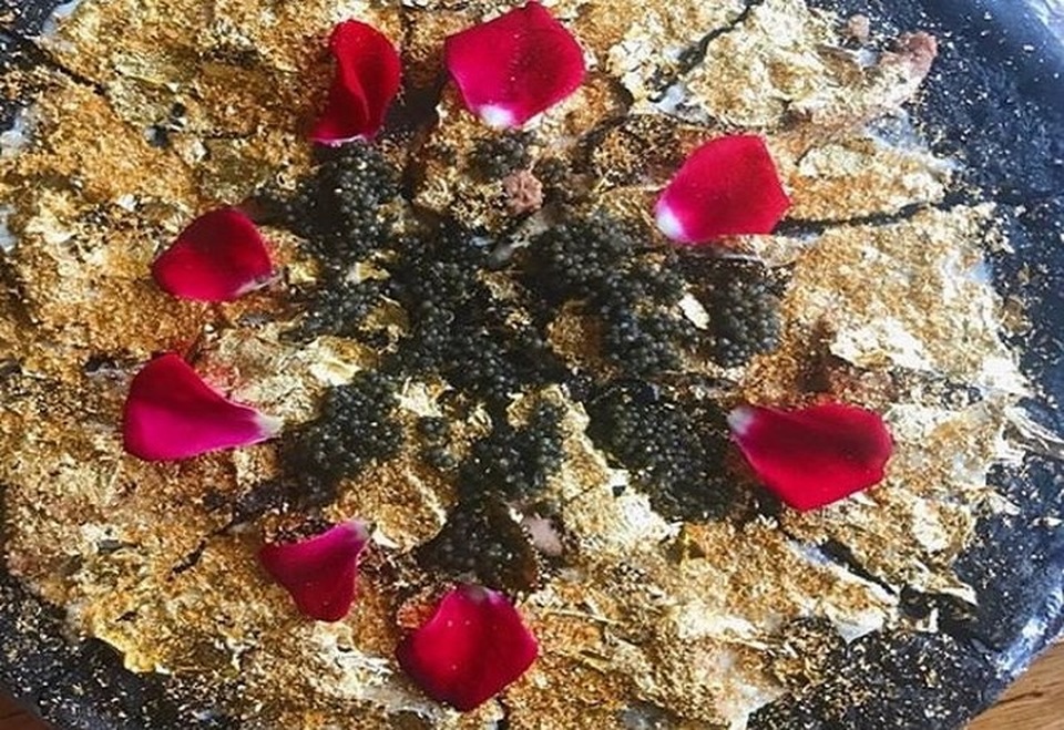 Khám phá nhà hàng chuyên dùng vàng để trang trí món ăn tại Dubai - 11