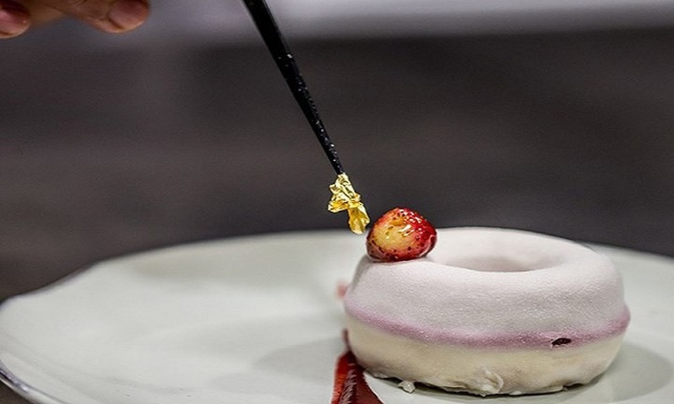 Khám phá nhà hàng chuyên dùng vàng để trang trí món ăn tại Dubai - 5