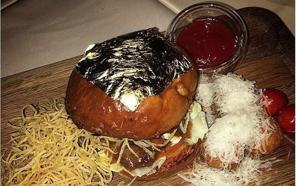 Khám phá nhà hàng chuyên dùng vàng để trang trí món ăn tại Dubai - 7