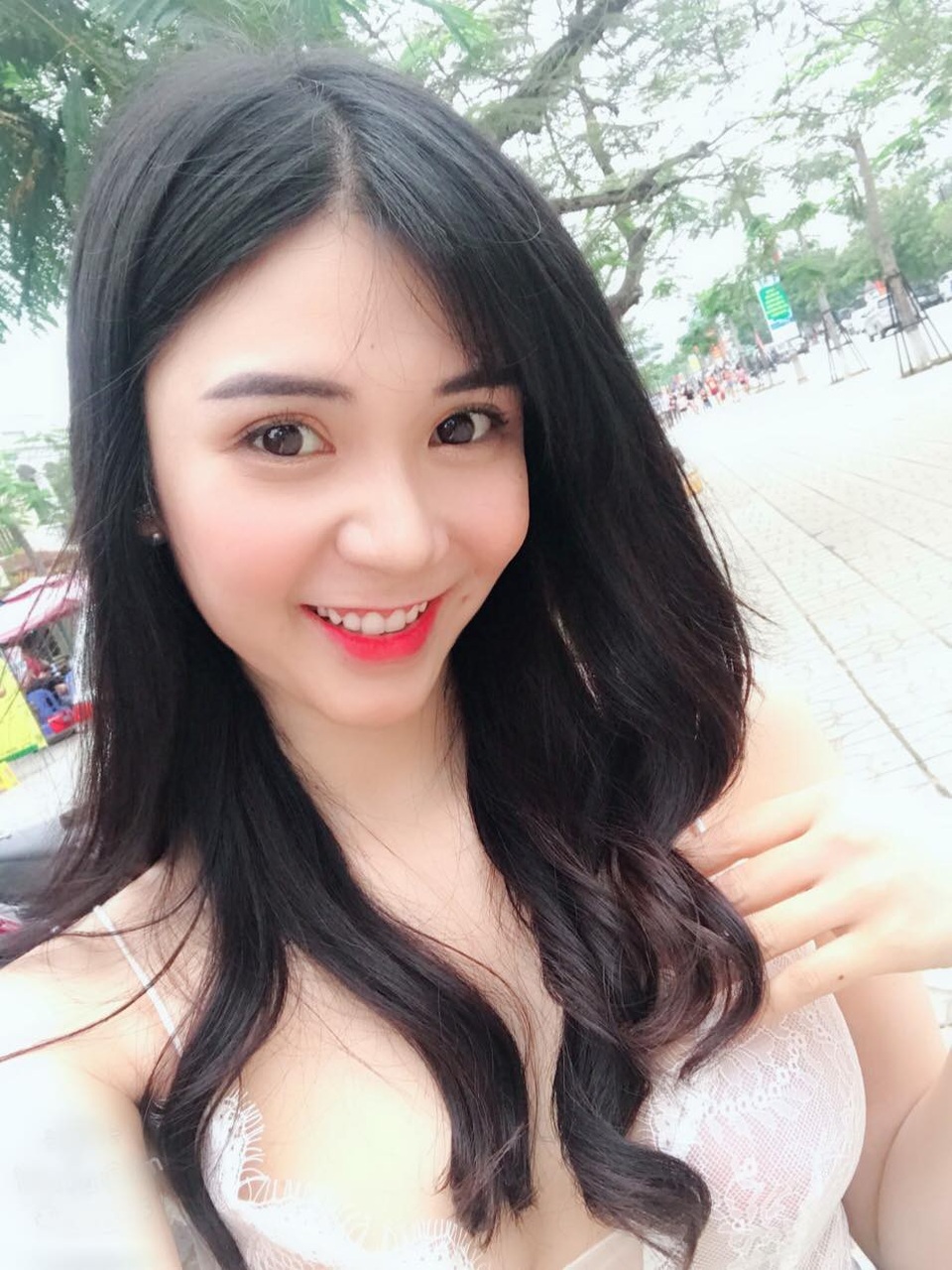 Thanh Bi tiết lộ “cảnh nóng” “khó kiềm chế” của Người phán xử ngoại truyện - 6 Thanh Bi tiết lộ “cảnh nóng” “khó kiềm chế” của Người phán xử ngoại truyện - 6