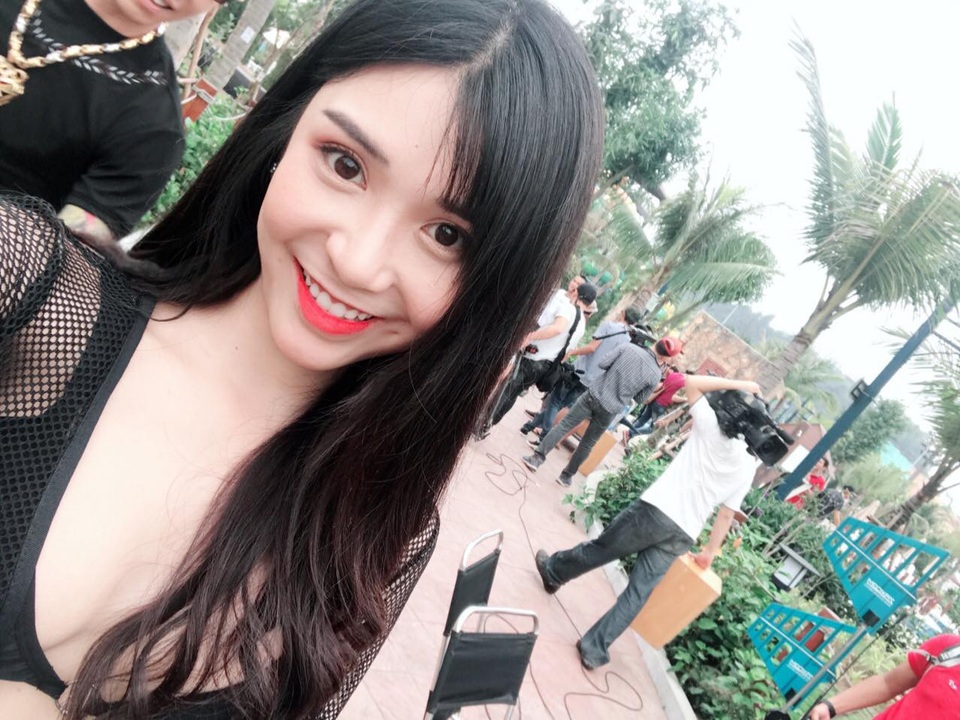 Thanh Bi tiết lộ “cảnh nóng” “khó kiềm chế” của Người phán xử ngoại truyện - 5 Vân Điệp hứa hẹn sẽ còn gợi cảm, quyến rũ hơn phần 1.