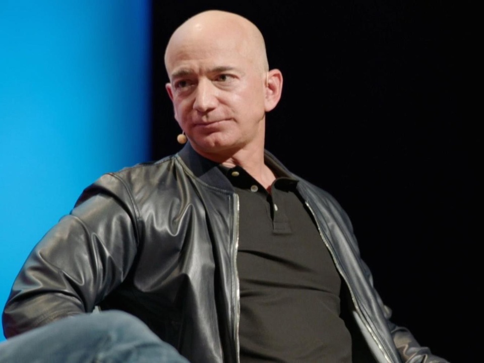 CEO Amazon tiết lộ bí quyết trở thành tỷ phú giàu nhất thế giới - 3 CEO Amazon tiết lộ bí quyết trở thành tỷ phú giàu nhất thế giới - 3