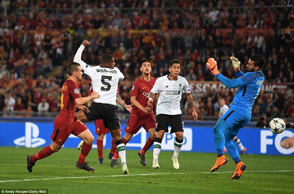 Những khoảnh khắc sôi động ở trận thắng của AS Roma trước Liverpool - 11
Wijnaldum đưa Liverpool vượt lên dẫn trước ở phút 27