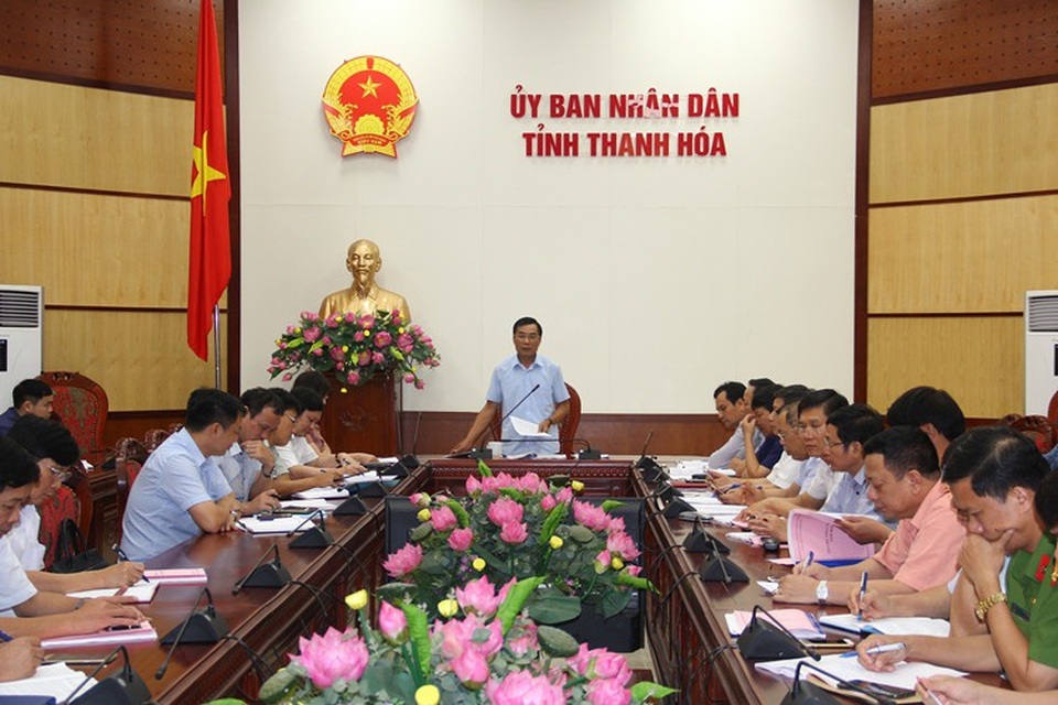 Thanh Hóa: Học sinh huyện Hoằng Hóa vẫn được đăng ký thi vào lớp 10 Trường THPT Hậu Lộc 2 - 1
Ông Phạm Đăng Quyền, Phó Chủ tịch UBND tỉnh Thanh Hóa đã có ý kiến chỉ đạo liên quan đến việc Trường THPT Hậu Lộc 2 (huyện Hậu Lộc) không tiếp nhận hồ sơ của học sinh 2 xã thuộc huyện Hoằng Hóa.