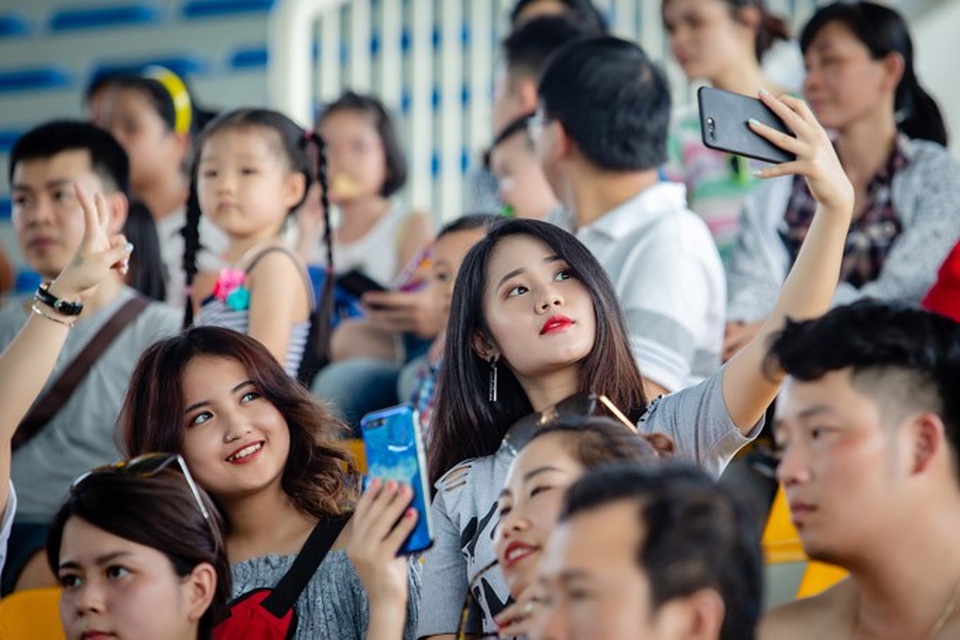 "Sốt" với nhan sắc xinh đẹp 3 cô con gái tuổi cập kê của ca sĩ Tú Dưa - 9 "Sốt" với nhan sắc xinh đẹp 3 cô con gái tuổi cập kê của ca sĩ Tú Dưa - 9