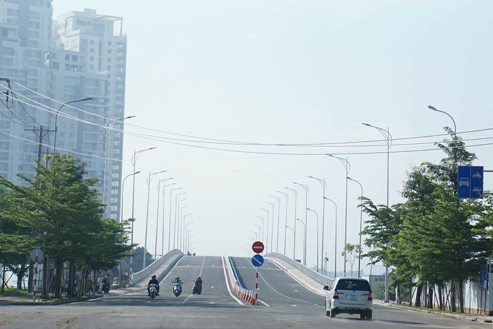 Thông xe cầu 350 tỷ, giảm áp lực giao thông vào cảng lớn nhất Việt Nam - 2 Tuyến đường ven sông Sài Gòn giúp giảm áp lực giao thông cho đường Mai Chí Thọ, nút giao Mỹ Thủy, khu vực cảng Cát Lái